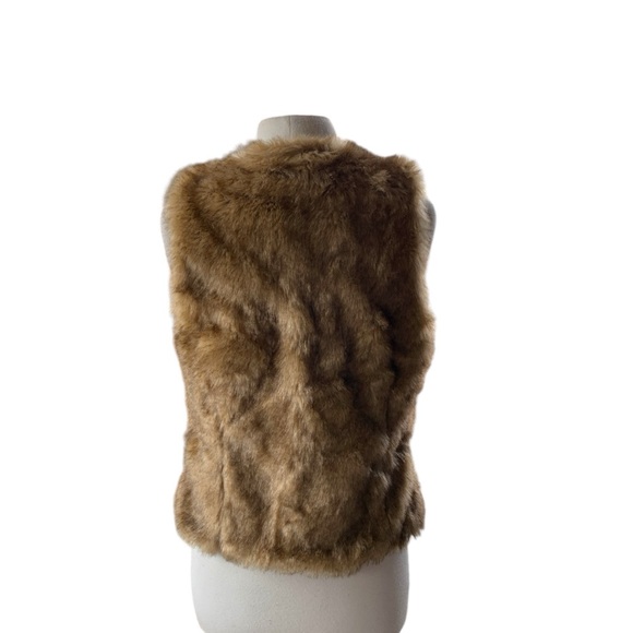 DYNAMITE Brown Faux Faur Vest - Picture 9 of 10